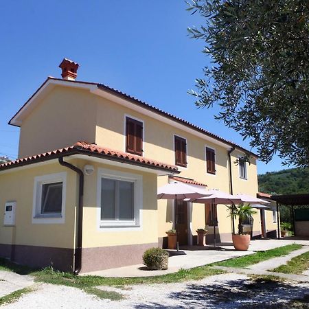 Classy Apartment With Garden View Laura Portorose Esterno foto