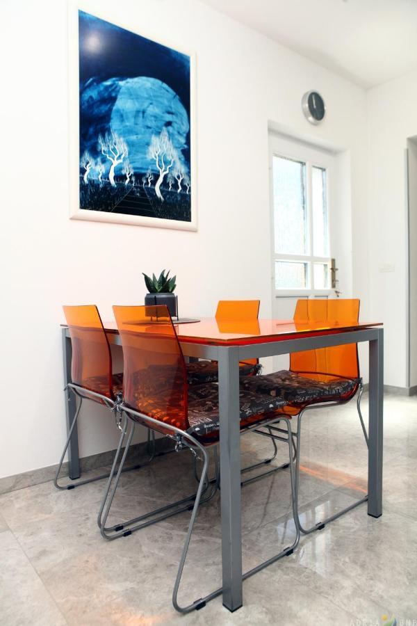 Classy Apartment With Garden View Laura Portorose Esterno foto