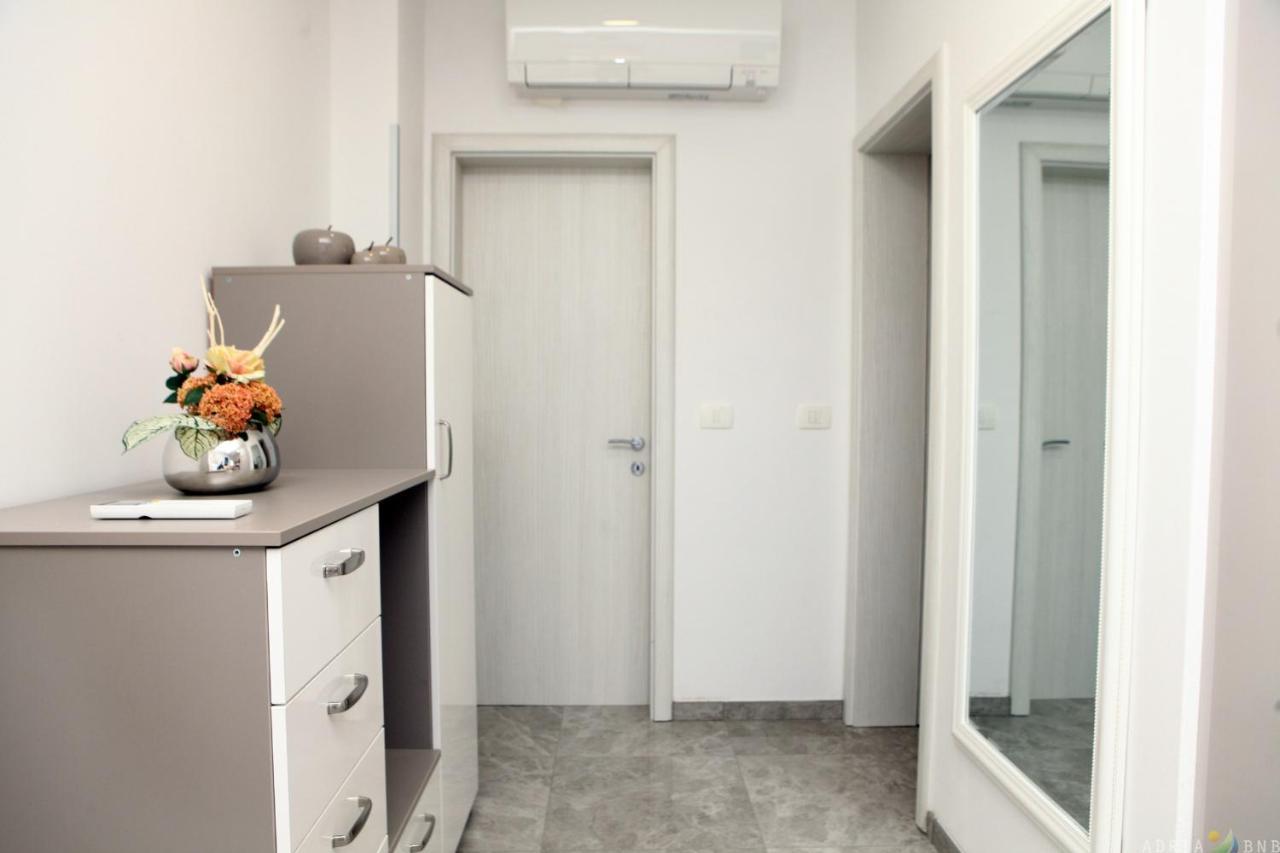 Classy Apartment With Garden View Laura Portorose Esterno foto